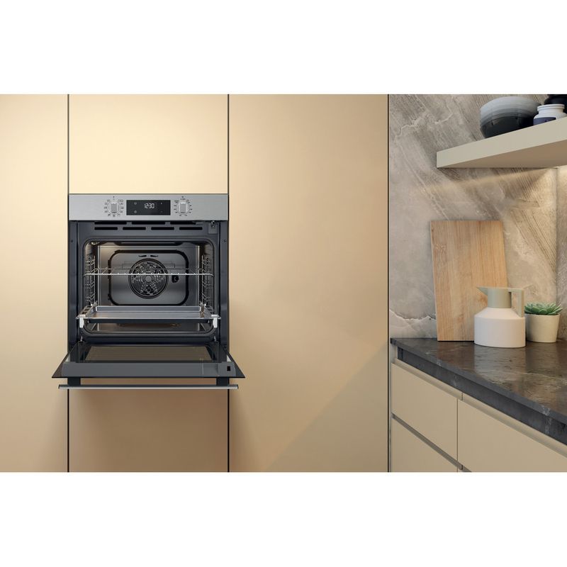 Whirlpool Oven Ingebouwd OMR58RR1X Elektrisch A+ Lifestyle frontal open