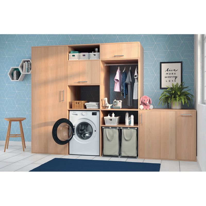 Indesit Wasmachine Vrijstaand IM 1064B MY TIME EE Wit Voorlader A Lifestyle perspective